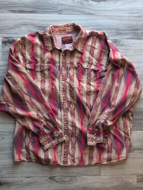 Vintage Wrangler Men's Rustler Red Teal Gold Southwestern Long Sleeve Snap Shirt
